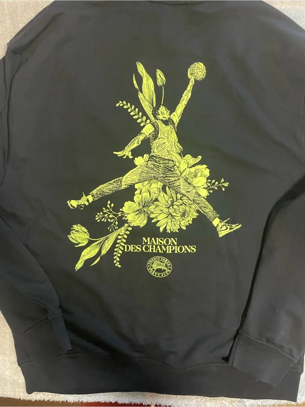 Nike Black Hoodie with Yellow Chest Graphic - Maison Des Champions